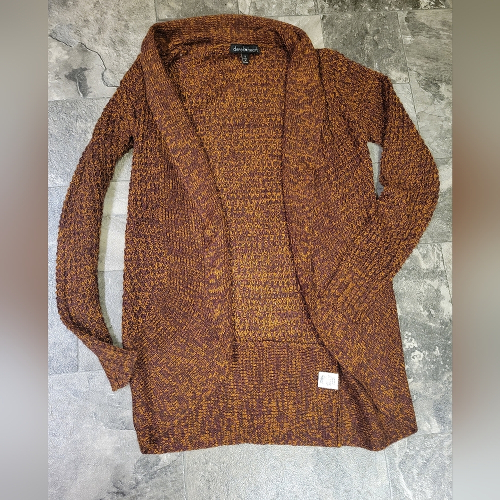 DEREK HEART CARDIGAN SIZE SMALL